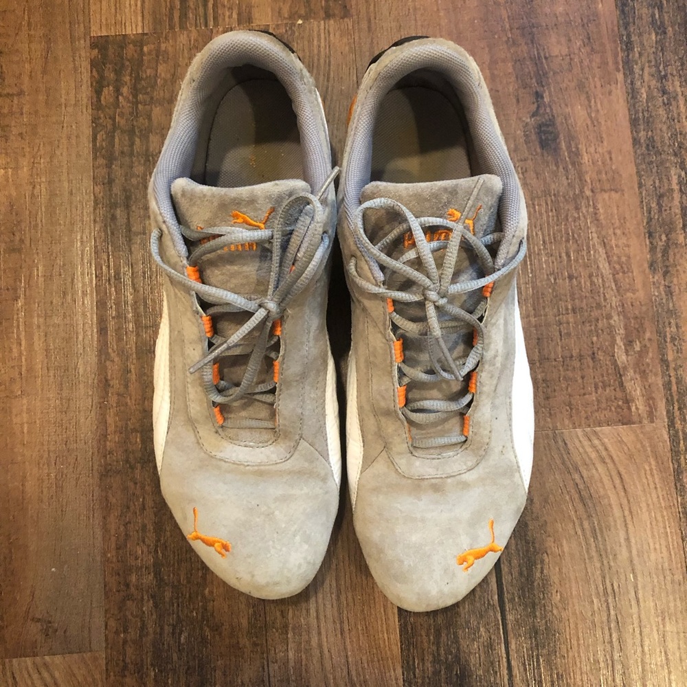 Women’s Pumas size 10